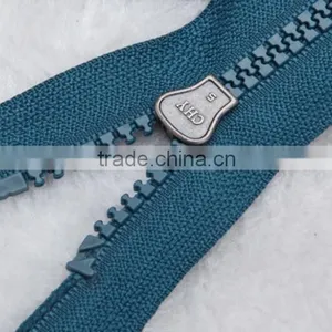 2016 High Quality Plastic Zipper thumbnail-3