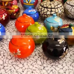 Bowls, Plates, Lacquered Boxes thumbnail-3