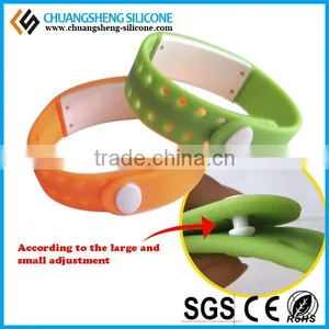 Outdoors Sports Accessory Pedometer, Silicone Wristwatch thumbnail-3