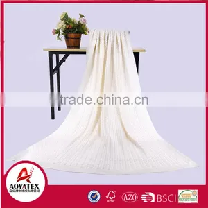 Yarn Knitted Blanket Handmade Crochet Soft and Comfortable Blanket thumbnail-1