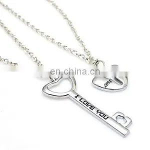 Fashion Heart Lock and Key Shape Necklace Pairs Pendant thumbnail-1