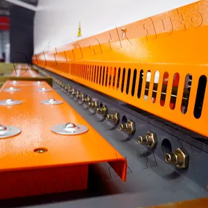 Durmark QC12K- 6*3200factory Directly Sale Steel Plate Shear Machine thumbnail-2
