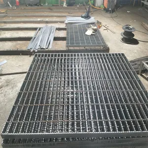 Hot Dipped Galvanized Steel Grating Anti-Rust Corrosion Resistant for Outdoor Use thumbnail-5