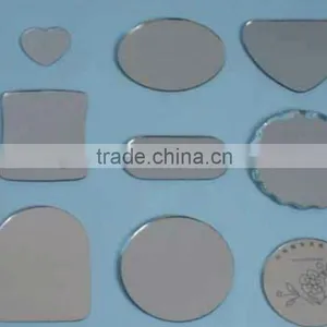 Small Plastic Mirror thumbnail-1