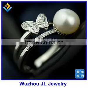 Cubic Zirconia Stone Butterfly And Natural Pearl Gemstone Fashion Silver Ring thumbnail-3