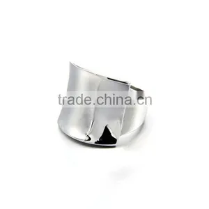 Jewellery From China Wholesale Supplier Steel Ring Women Finger Ring Size thumbnail-2