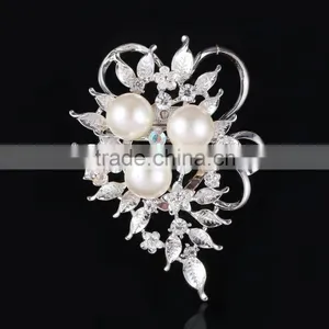 Maple Leaves Rhinestone Flower Brooch Pins With Pearls,Vintage Designs Crystal Rhinestone Brooch For Wedding Decoration thumbnail-3