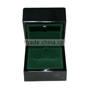 Custom Wooden Jewelry Boxes Packaging Black Box Inside Green Velvet thumbnail-1