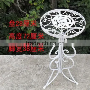 Garden Decor Metal Flower Planter thumbnail-1