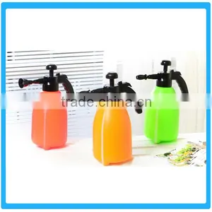 Plastic New High Quality Watering Can thumbnail-2
