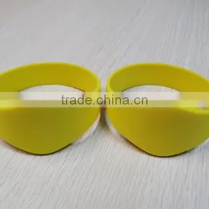Printable HF RFID Customized Silicone Wristbands With Low Factory Price thumbnail-4