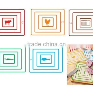 4pcs In1 Set Printed Flexible Plastic Chopping Mats thumbnail-1