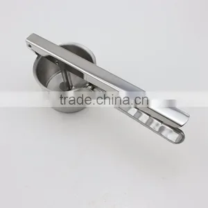 Good Quality Stainless Steel Fruit Potato Ricer thumbnail-2