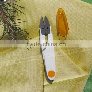 Wholesale Variable Colors Scissors With With a Transparent Lid Used in Cross Stitch thumbnail-1