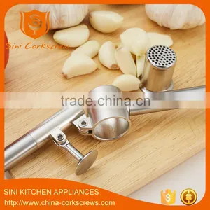 Stainless Steel Garlic Crusher Garlic Press thumbnail-3
