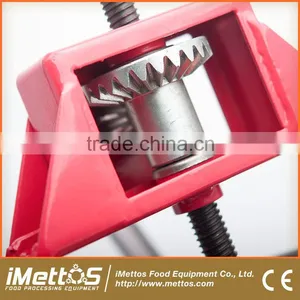 3L Screw-type Manual Sausage Stuffer Filler Machine thumbnail-2