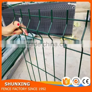 China Manufacturer Curvy Steel Metal Fence thumbnail-1