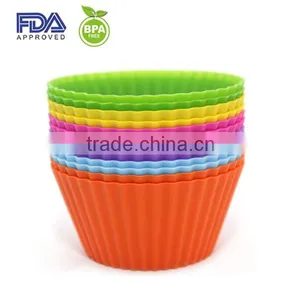 Colorful Silicone Muffin Mold thumbnail-1