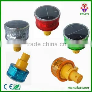 LED Solar Powered Temporary Road Light Used on Guardrail thumbnail-6