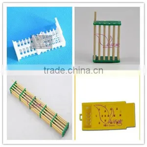 China Manufacturer Queen Rearing Supplies Bamboo Queen Cage Queen Isolator Queen Bee Cage thumbnail-5