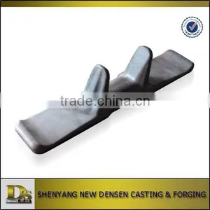 Customized Various Types Forged Core Iron for Crawler Belt thumbnail-1