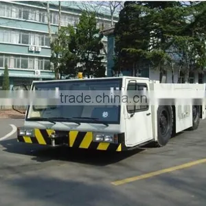 China Airport Tow Tractor 4X4 thumbnail-1