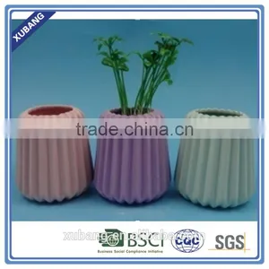 Porcelain Small Flower Vases for Decoration thumbnail-2