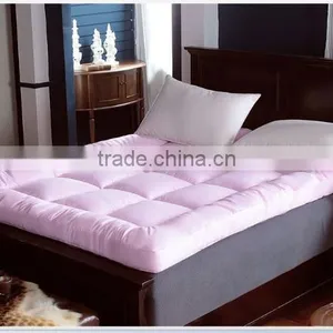 White Goose Down and Feather Filled Mattress Topper Bed Mattress thumbnail-4