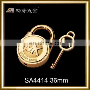 Decotation High Quality Handbag Heart Lock thumbnail-3