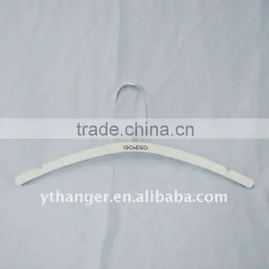 WA62 Linear Wood Hanger for Garment Shop thumbnail-1