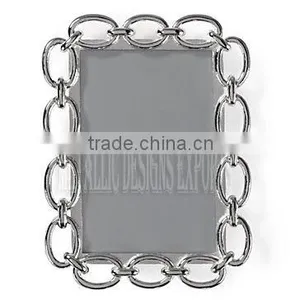 Metal Chain Picture Frame thumbnail-1