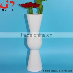 Popular Hot Sale White Small Ceramic Handicraft Vase, Ceramic Vase thumbnail-1