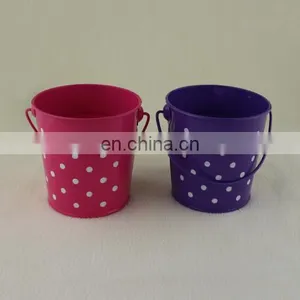 Small Colorful Metal Pail With Handle thumbnail-3