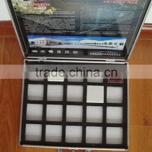 Aluminum Display Case thumbnail-1