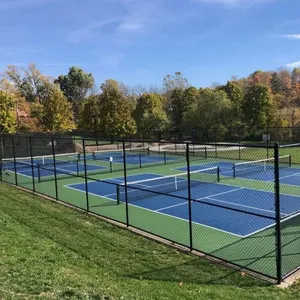 Soccer Field Fence Galvanized Chain Link Wire Mesh for Football Ground Net High Quality Pvc Coated Barrier Rolls Cyclone Fence thumbnail-3