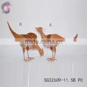 Garden Ornaments of Rusty Metal Peacock Sculpture for Sale thumbnail-3