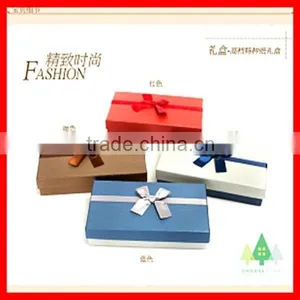 Elaborate Several Kinds of Pretty Design Scarf Gift Packaging Box With Bow thumbnail-4