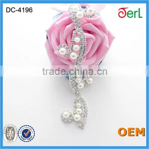 Crystal Rhinestone Trimming, Metal Claw Base Dress Chain and Trims With Plastic Pearl thumbnail-1