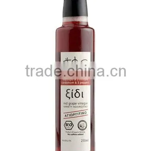 Organic Red Vinegar With Cardamom and 3 Peppers thumbnail-1