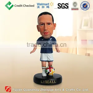 Polyresin Soccer Player Bobble Head thumbnail-1