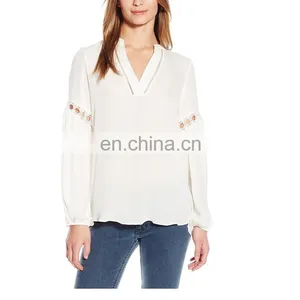 Latest Women Blouse Design Pictures thumbnail-1