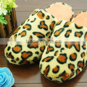 Leopard Print Winter Soft Bedroom Slippers Fashion Household Slippers Wholesale thumbnail-4