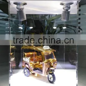 Fashionable Counter Top Knock Down Packing Acrylic Spotlight Box Acrylic Illuminated Light Box With Base thumbnail-4