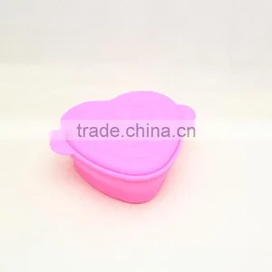 Heart Shape Silicone Bowl With Lid thumbnail-1