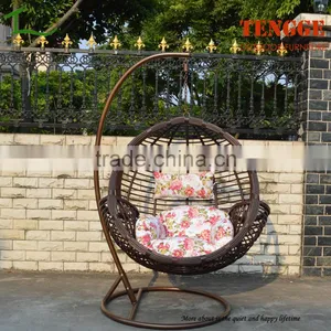 TG-16009 New Season Wide Round Rattan Swing Brown Wicker Hanging Chair thumbnail-1