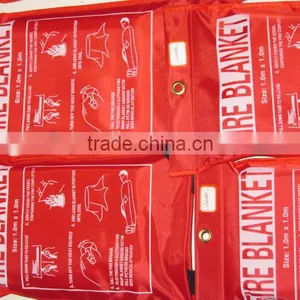 LARGE FAST RELEASE FIRE BLANKET 1M x 1M IN SOFT RED CASE WORKPLACE KITCHEN HOME thumbnail-1