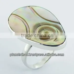 Handmade Ovate Rainbow Shell Shiny 925 Sterling Silver Ring thumbnail-1