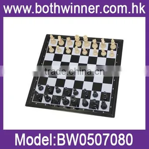 Magnetic Games Chess Set thumbnail-1