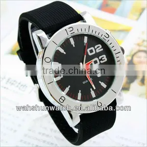 Mens Wrist Sport Silicone Watch of Good Quality thumbnail-1