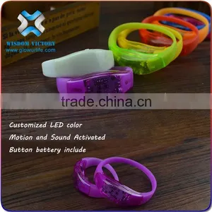 2016 Promotion Novelty LED Flashing Silicone Bracelet WitH For Gift, Colorful Light Up Sound Activated Silicone Bracelet With Li thumbnail-3